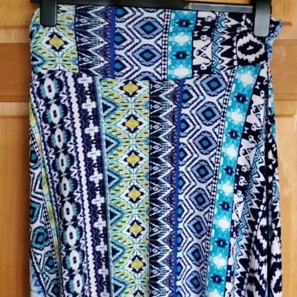 Renee C. Sz. S Multi-Colored Blues Pull-on Maxi Skirt - Picture 5 of 8